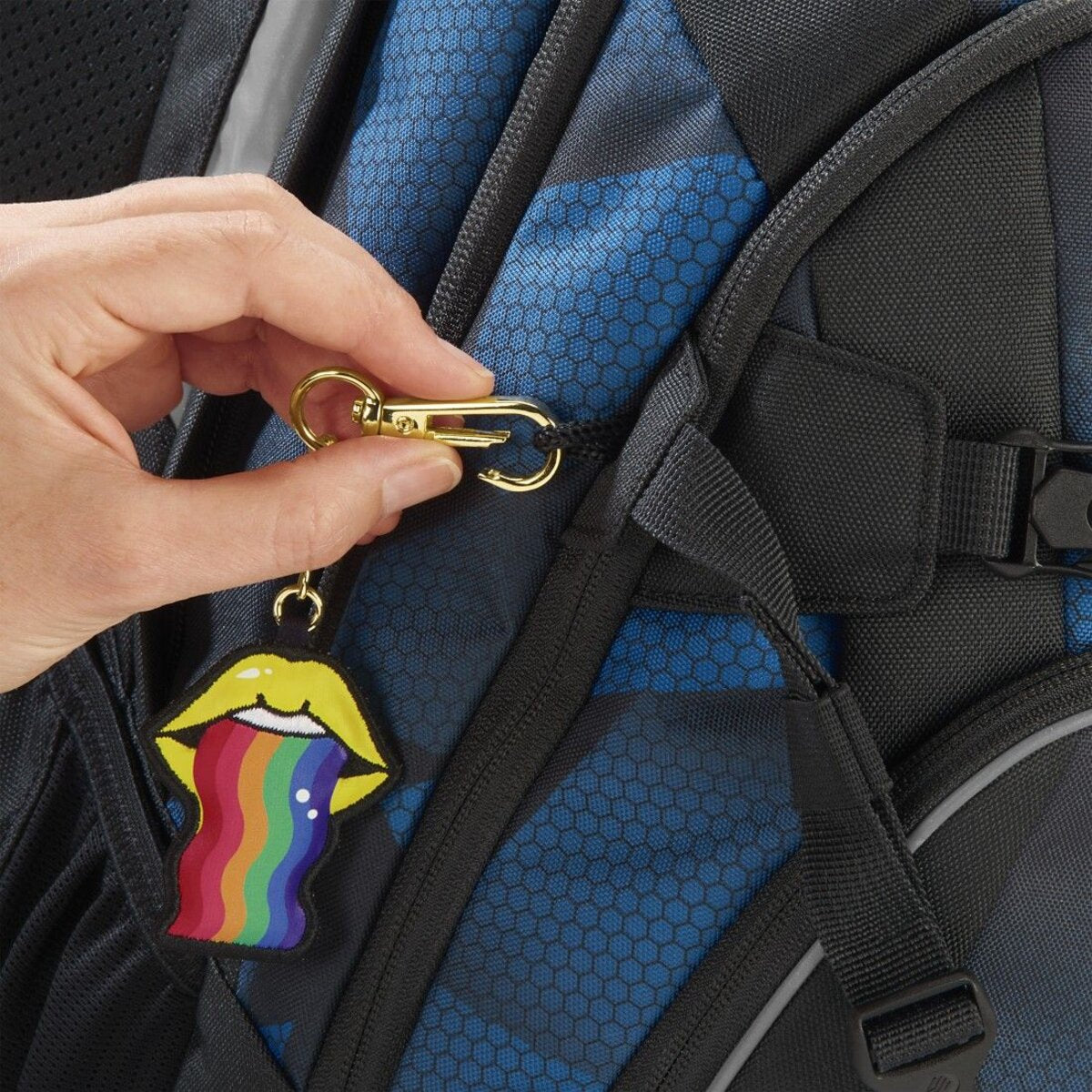 coocazoo-rucksack-mate-electric-ice-92BD39368.jpg