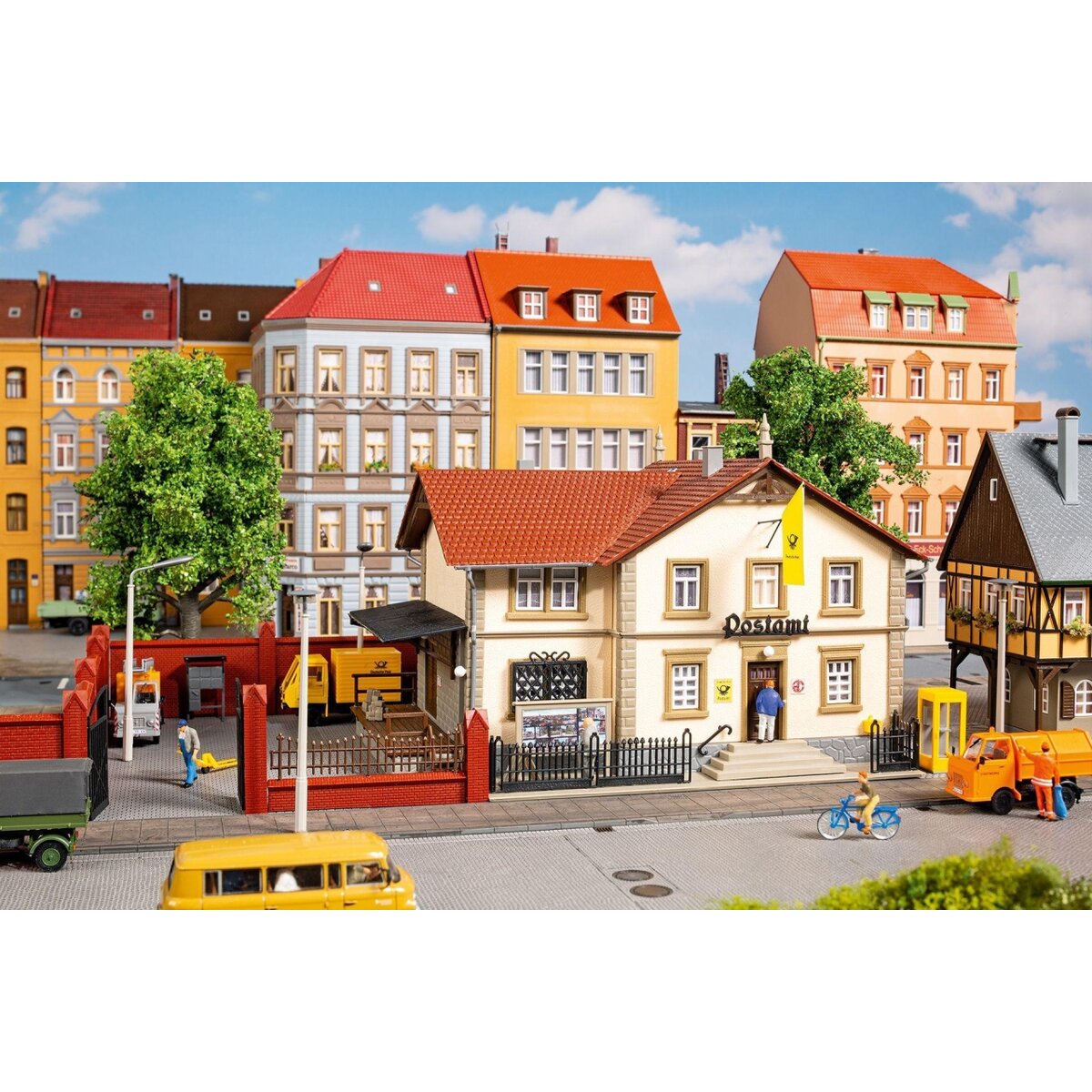 auhagen-11479-h0-postamt-E125AD493.jpg