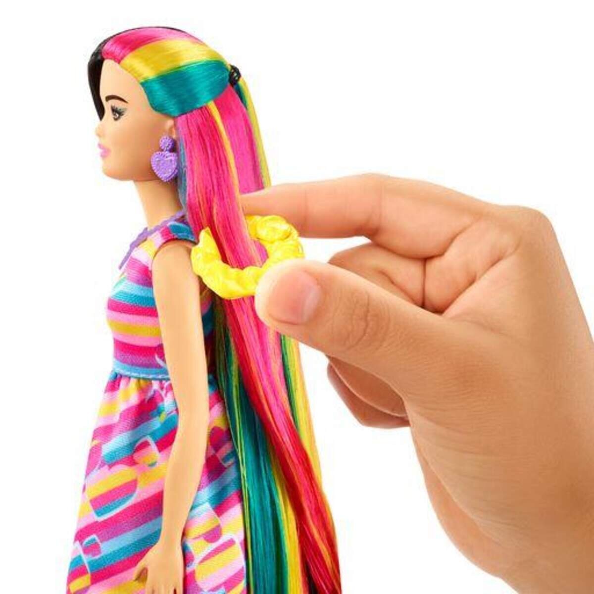 Barbie Totally Hair Puppe im Herzlook, Petite, 21,6 cm lange Haare, 15 Zubehörteile