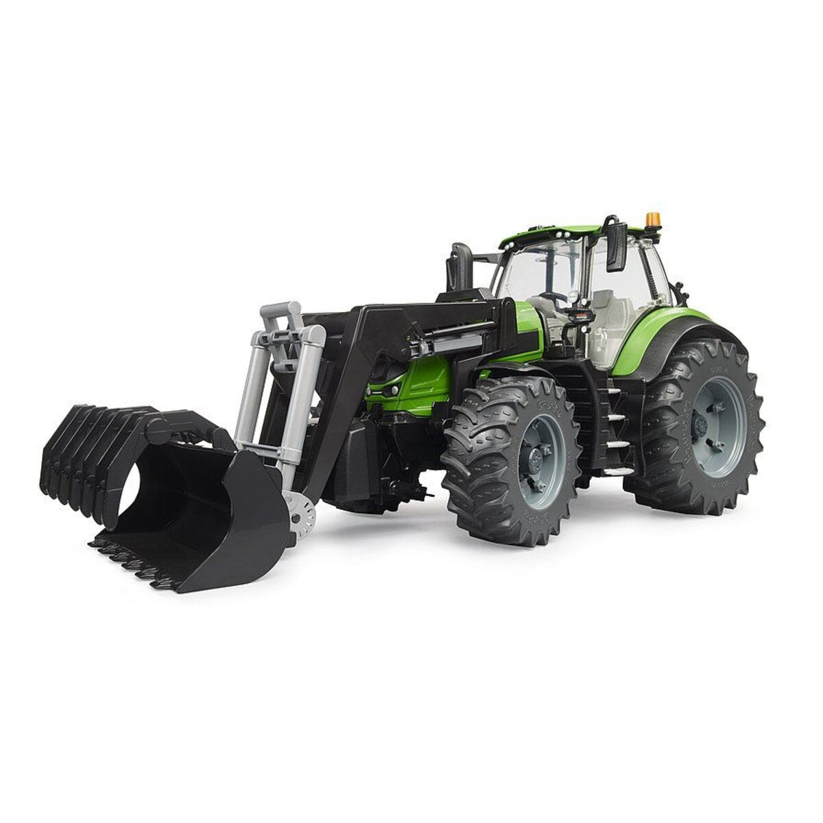 bruder-deutz-8280-ttv-mit-0981886D2.jpg