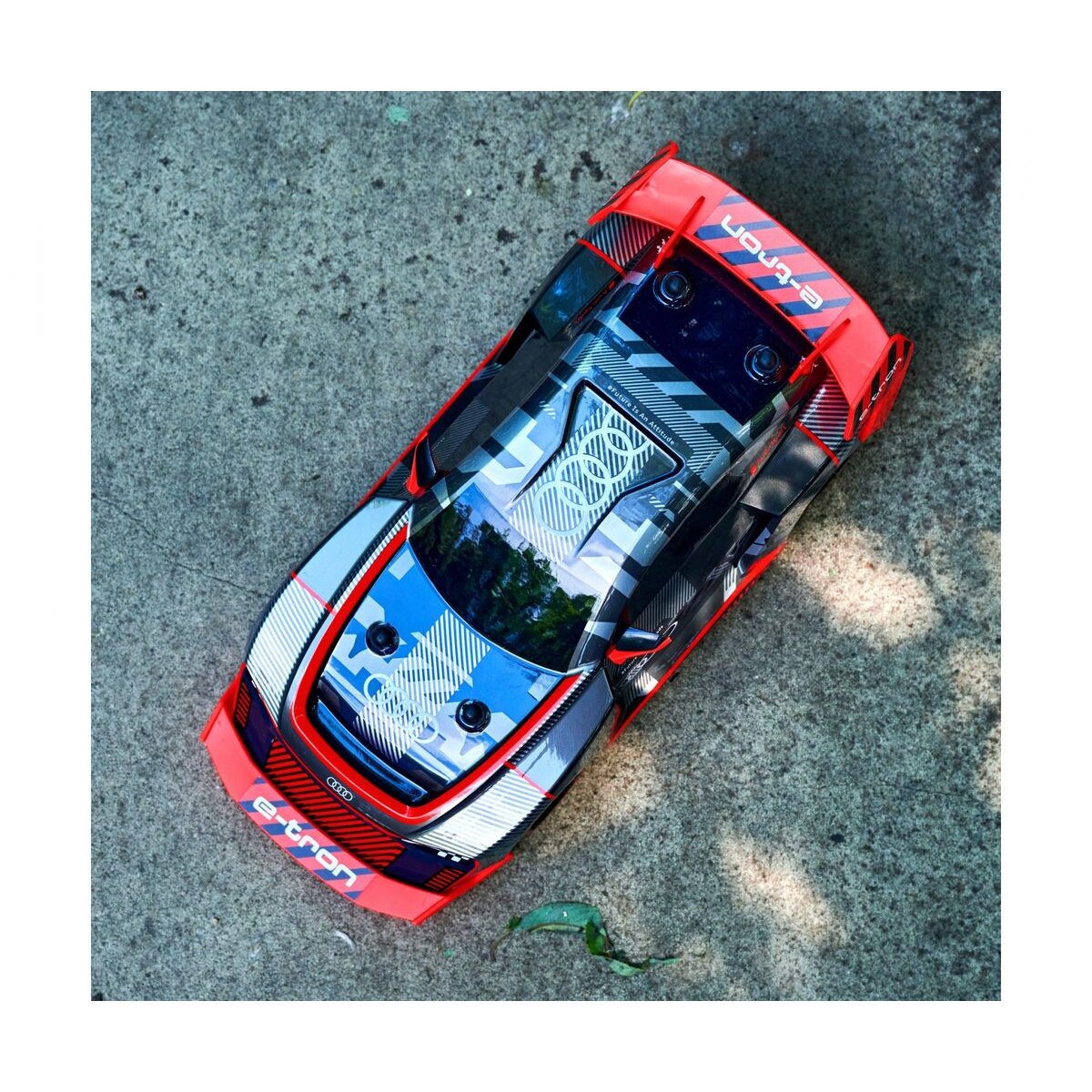 dickie-toys-rc-audi-s1-01DB96E36.jpg