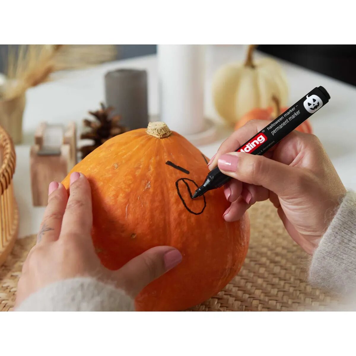 edding-3110-permanentmarker-halloween-limited-77BCE7EB2.jpg