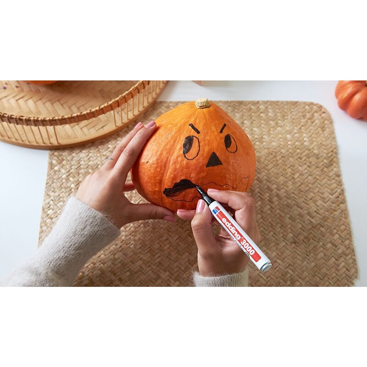 edding-3110-permanentmarker-halloween-limited-77BCE7EB4.jpg