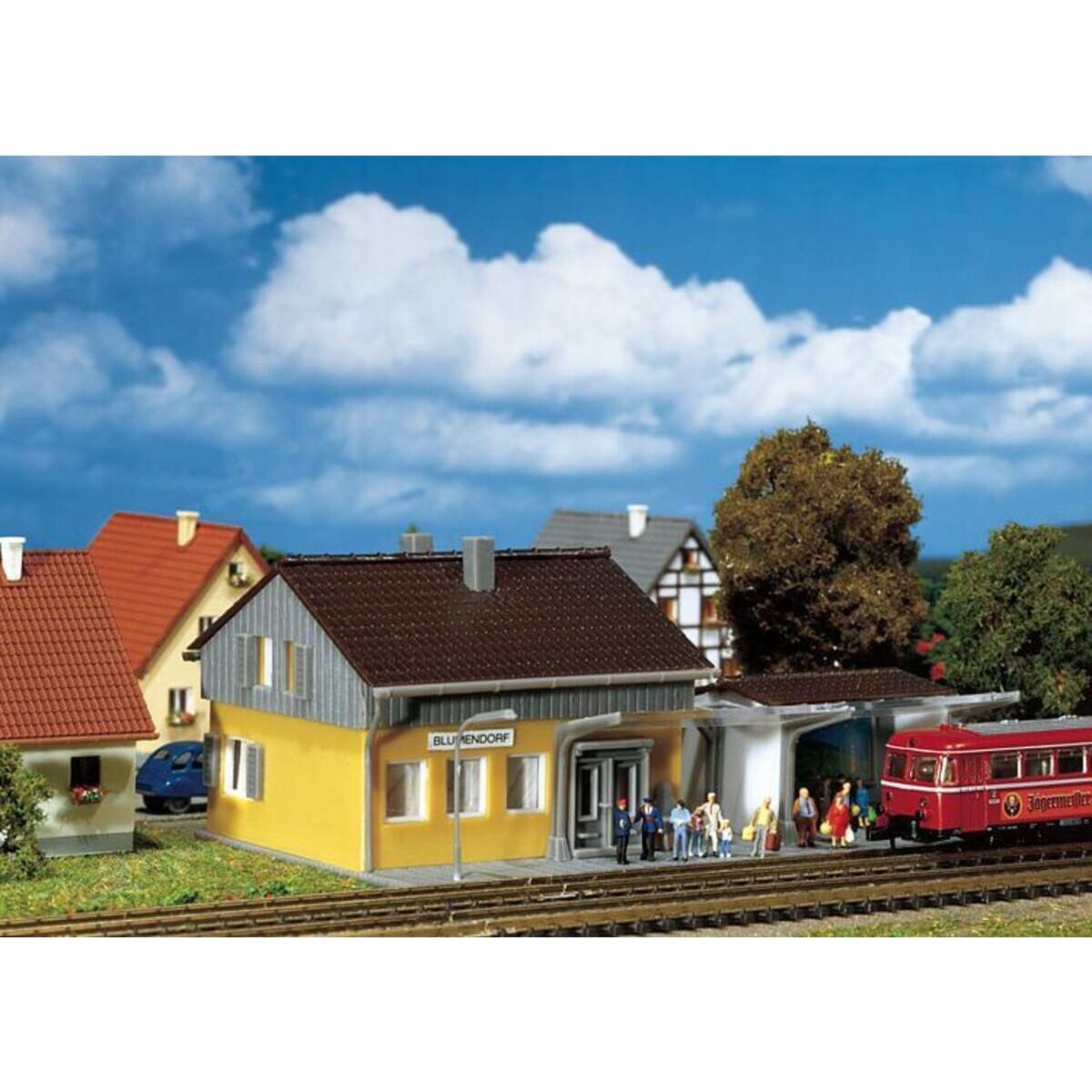 faller---haltepunkt-blumendorf-A9E5BADE1.jpg