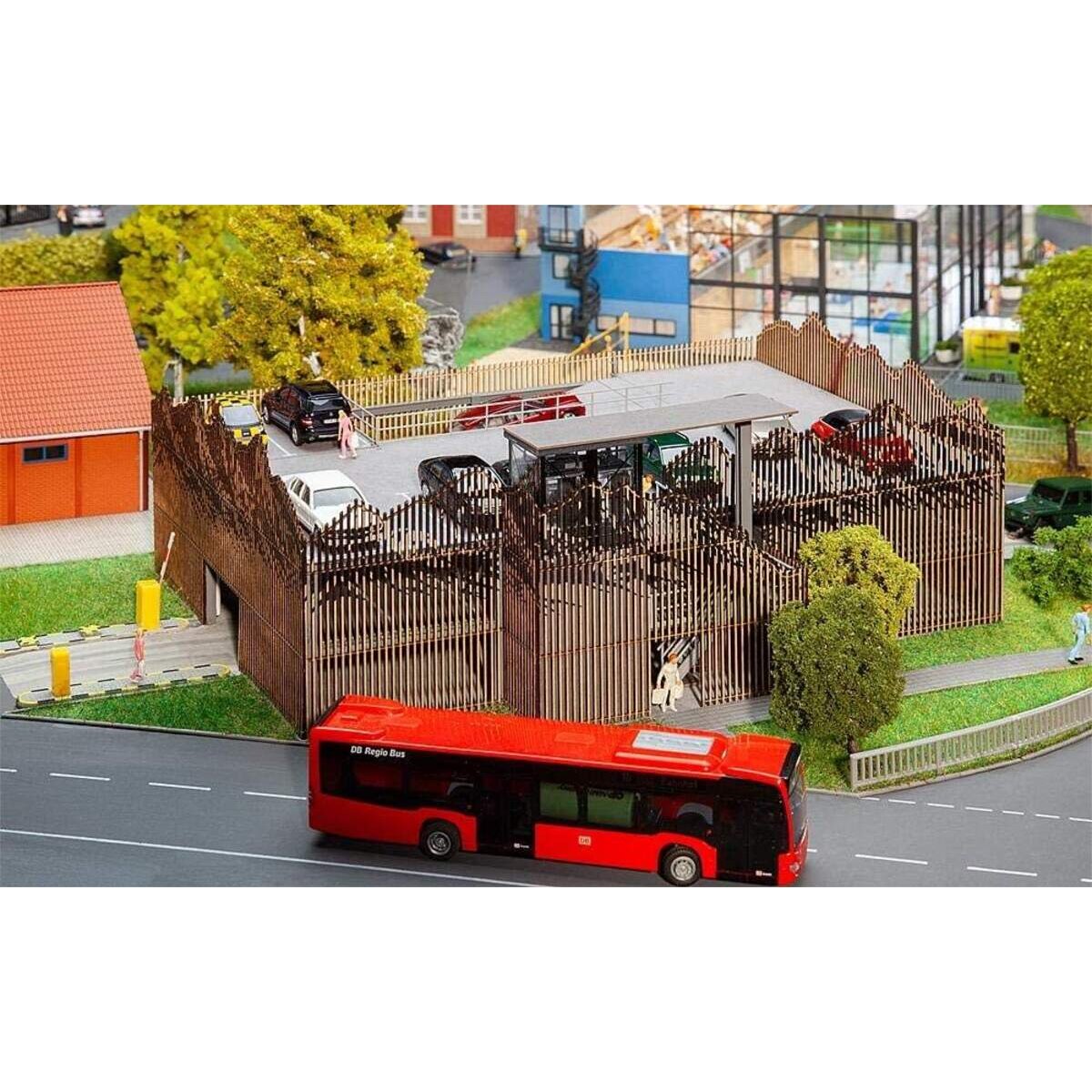 faller---parkhaus-6CD7798A2.jpg