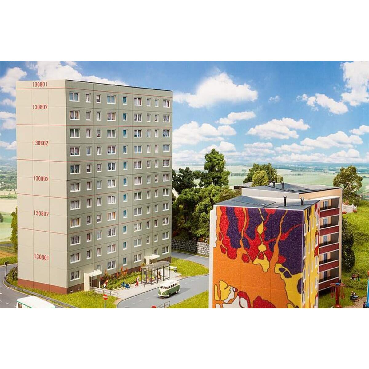 faller---plattenbau-typ-ED763F5A1.jpg