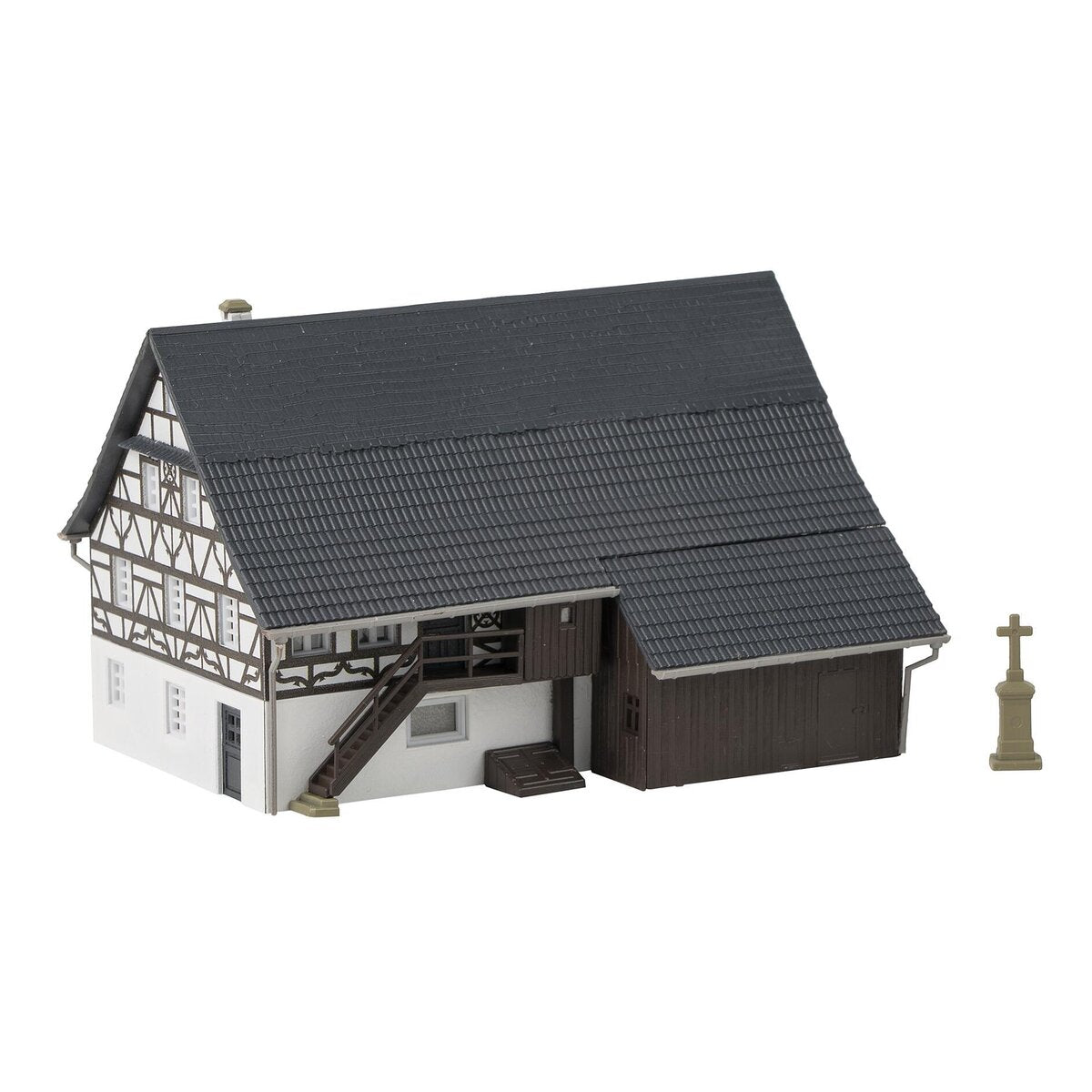 faller-232190---bauernhaus-50BBE8C72.jpg