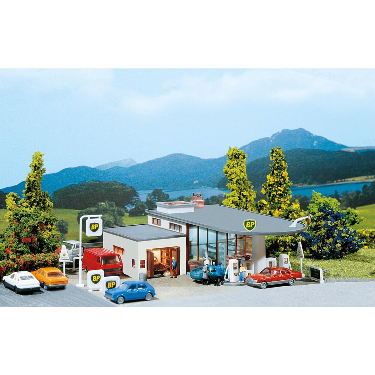 faller-232219-n-bp-tankstelle-D61639623.jpg