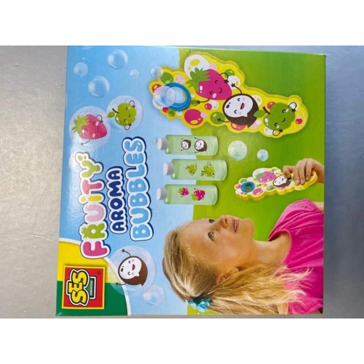 fruchtige-seifenblasensloesung-mit-dueften-ses-832A3CEC3.jpg