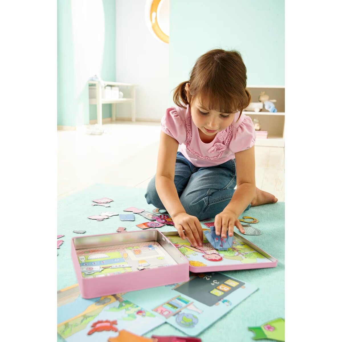 haba-magnetspiel-box-anziehpuppe-lilli-D07A6EC87.jpg