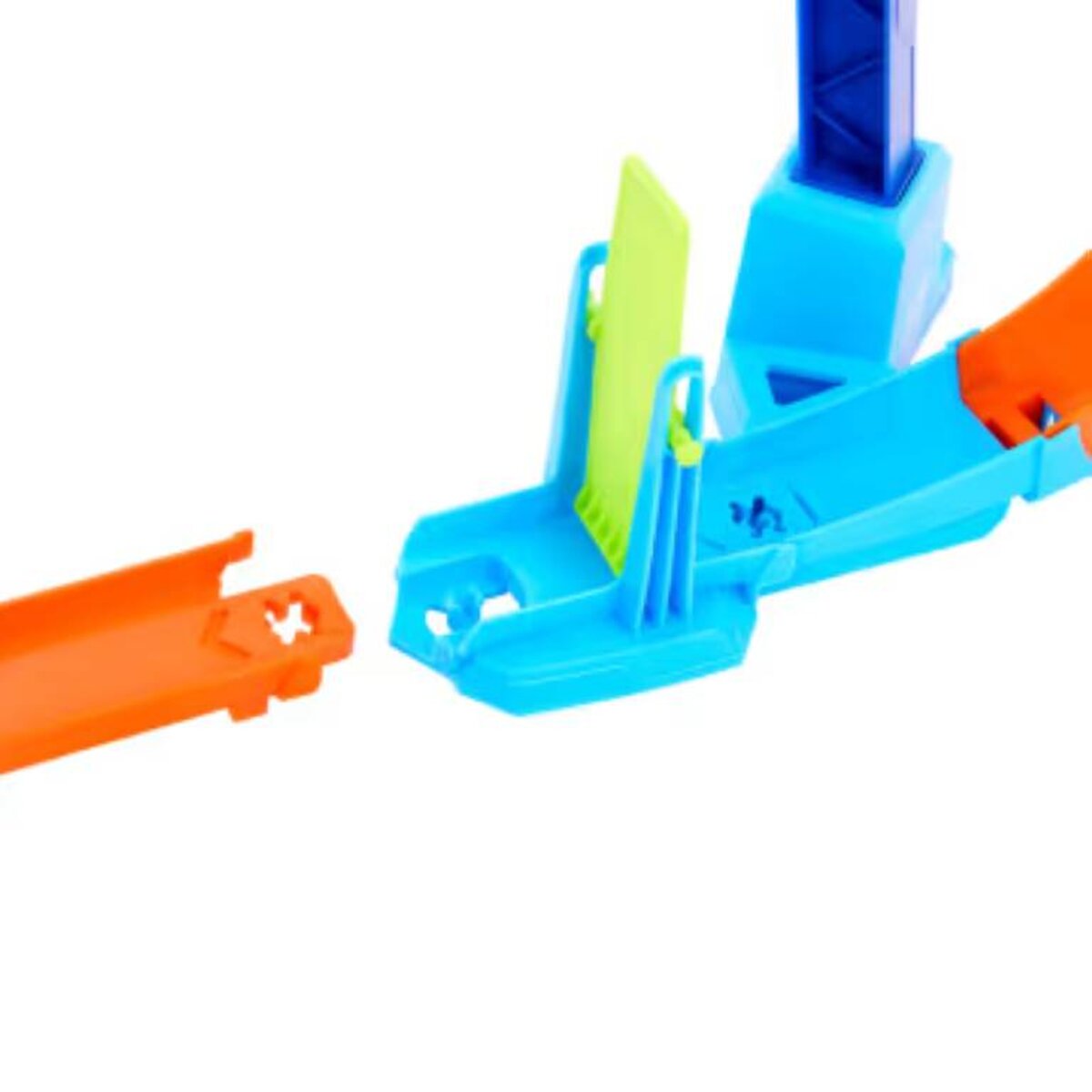 hot-wheels-corkscrew-jump-champion-EBECC1175.jpg