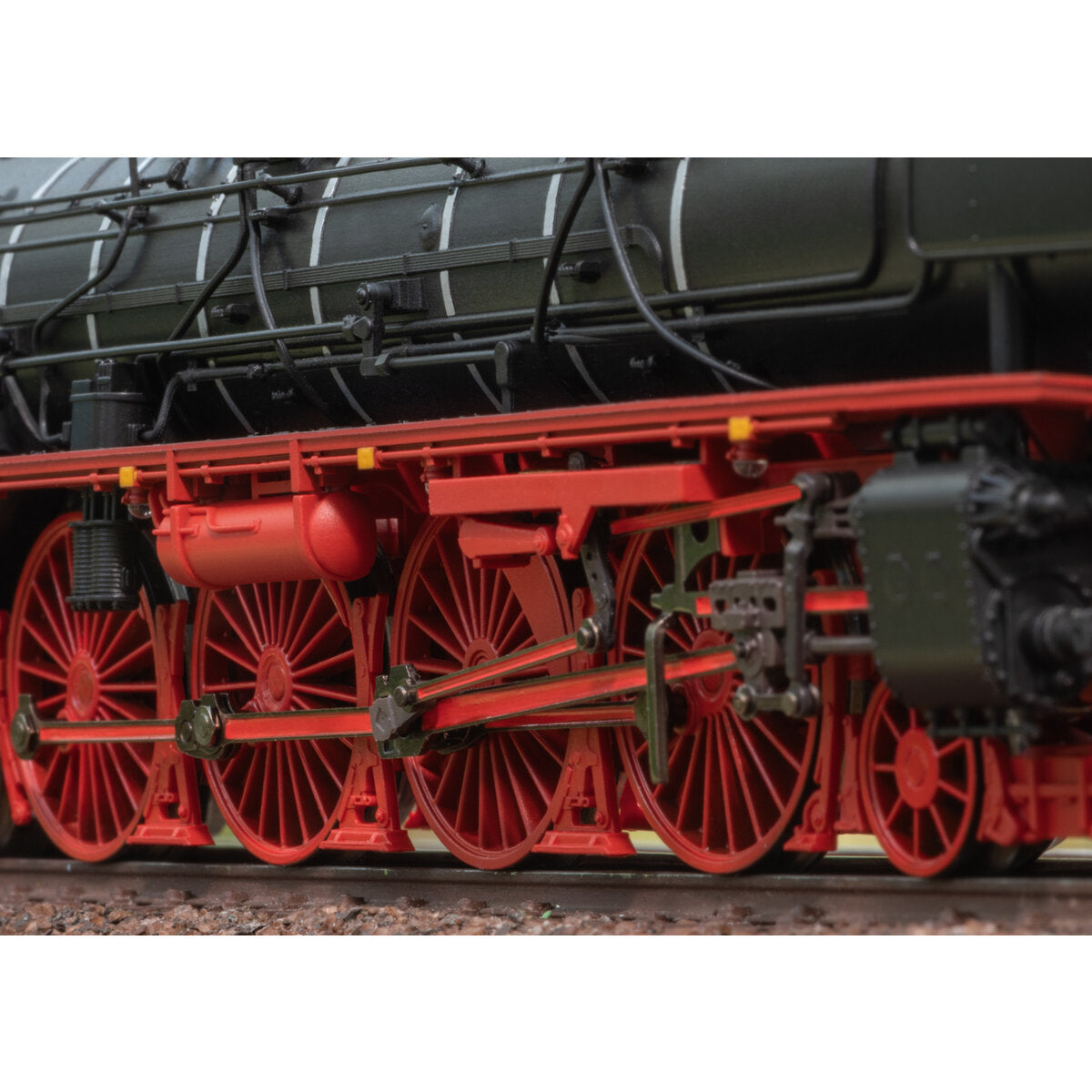 maerklin-39661-h0-dampflokomotive-baureihe-C35345046.jpg
