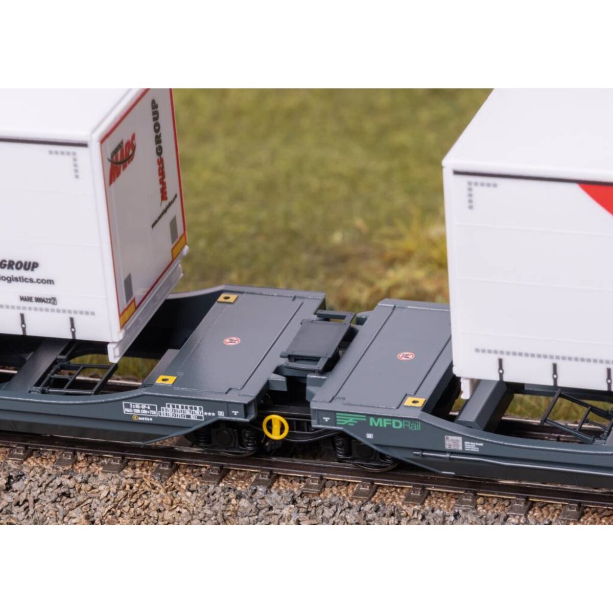 maerklin-47472-h0-doppel-taschenwagen-BF25CE8B3.jpg