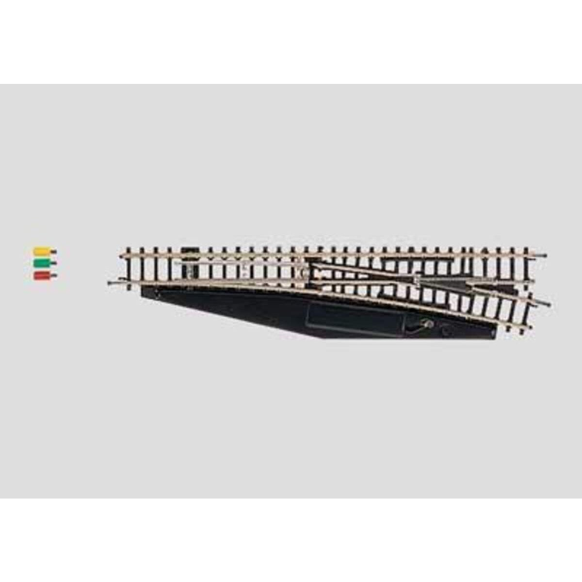maerklin-8563-elektromagnetische-weiche-rechts-E7BB683C1.jpg