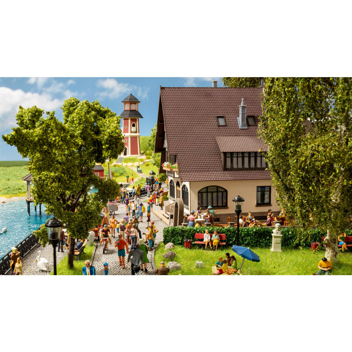 noch-66401-h0-wirtshaus-mit-36FA149D2.jpg