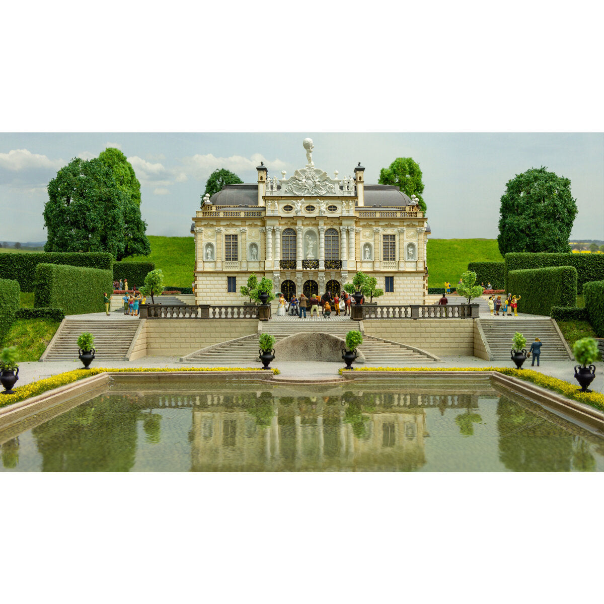 noch-66991-h0-schloss-linderhof-D88E3D1E1.jpg