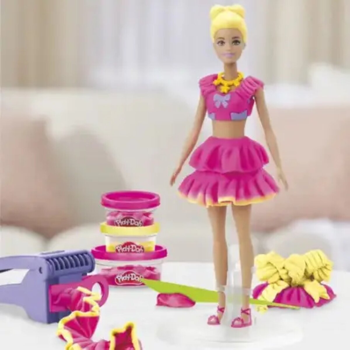 play-doh-barbie-rueschen-und-18A11EB87.jpg