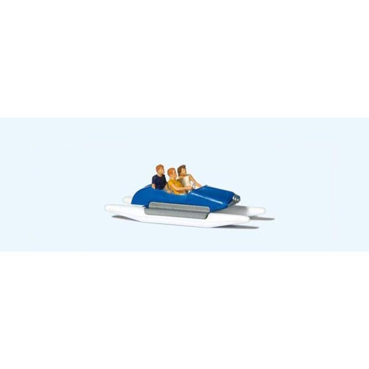 preiser-10682-familie-im-tretboot-64CC0F8A1.jpg