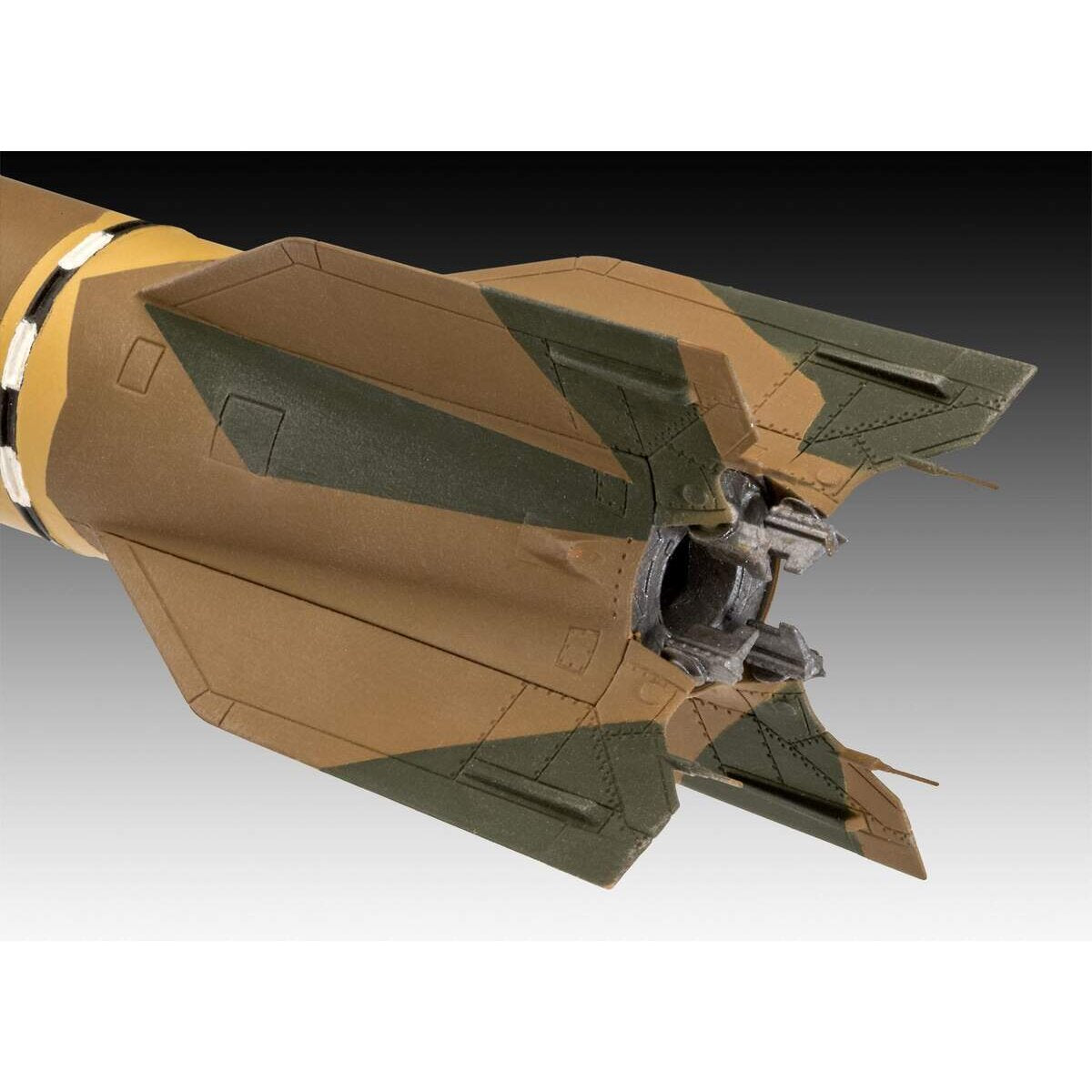 revell-german-a4v2-rocket-172-5ED678C63.jpg