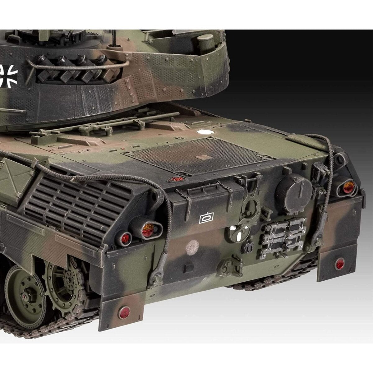 revell-leopard-1a5-36EC5D434.jpg
