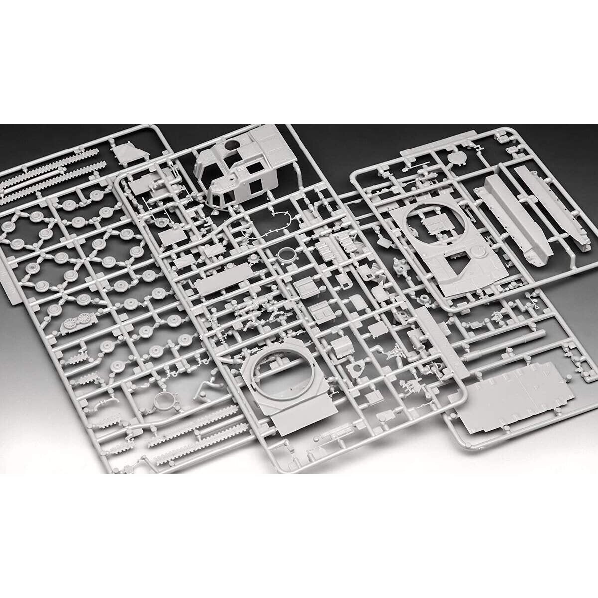 revell-panzer-m109a6-041AE9746.jpg