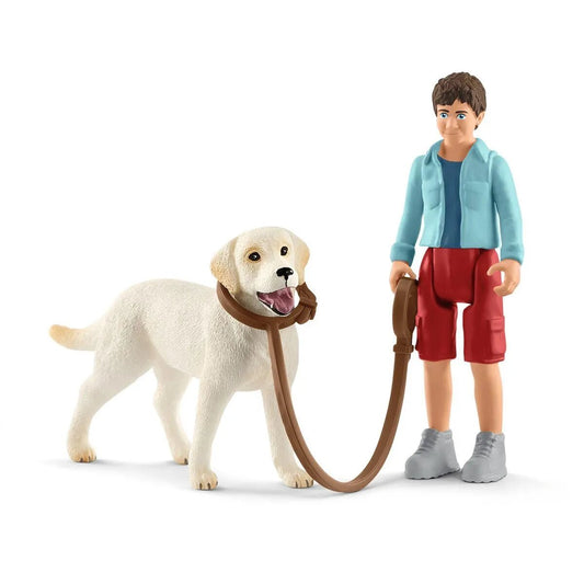 Schleich® 42478 Farm World Spaziergang mit LabradorRetriever