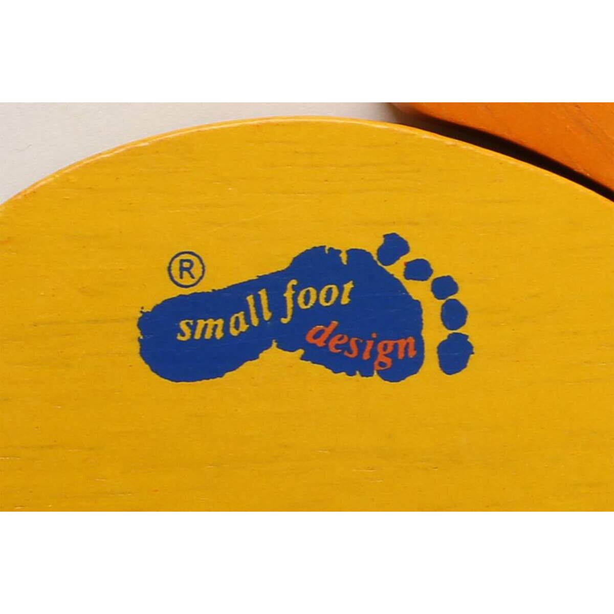 small-foot-geburtstagskranz-blume-inklusive-3583D0B23.jpg