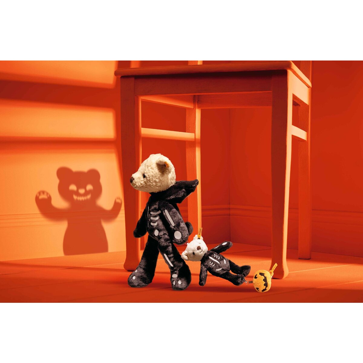 steiff-anhaenger-mr-bones-teddybaer-18EC11814.jpg