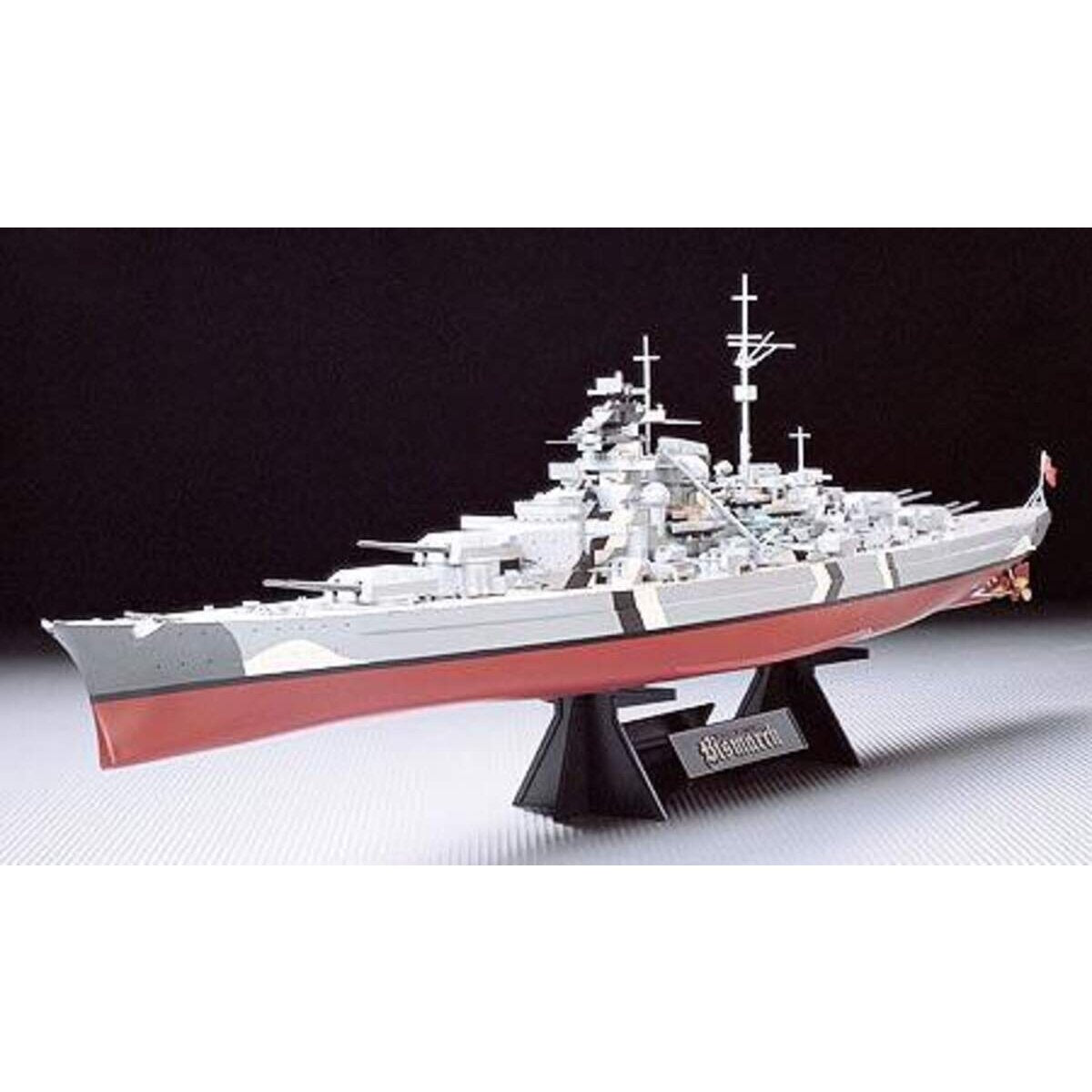 tamiya-die-bismarck-massstab-1350-F6CBC89F1.jpg